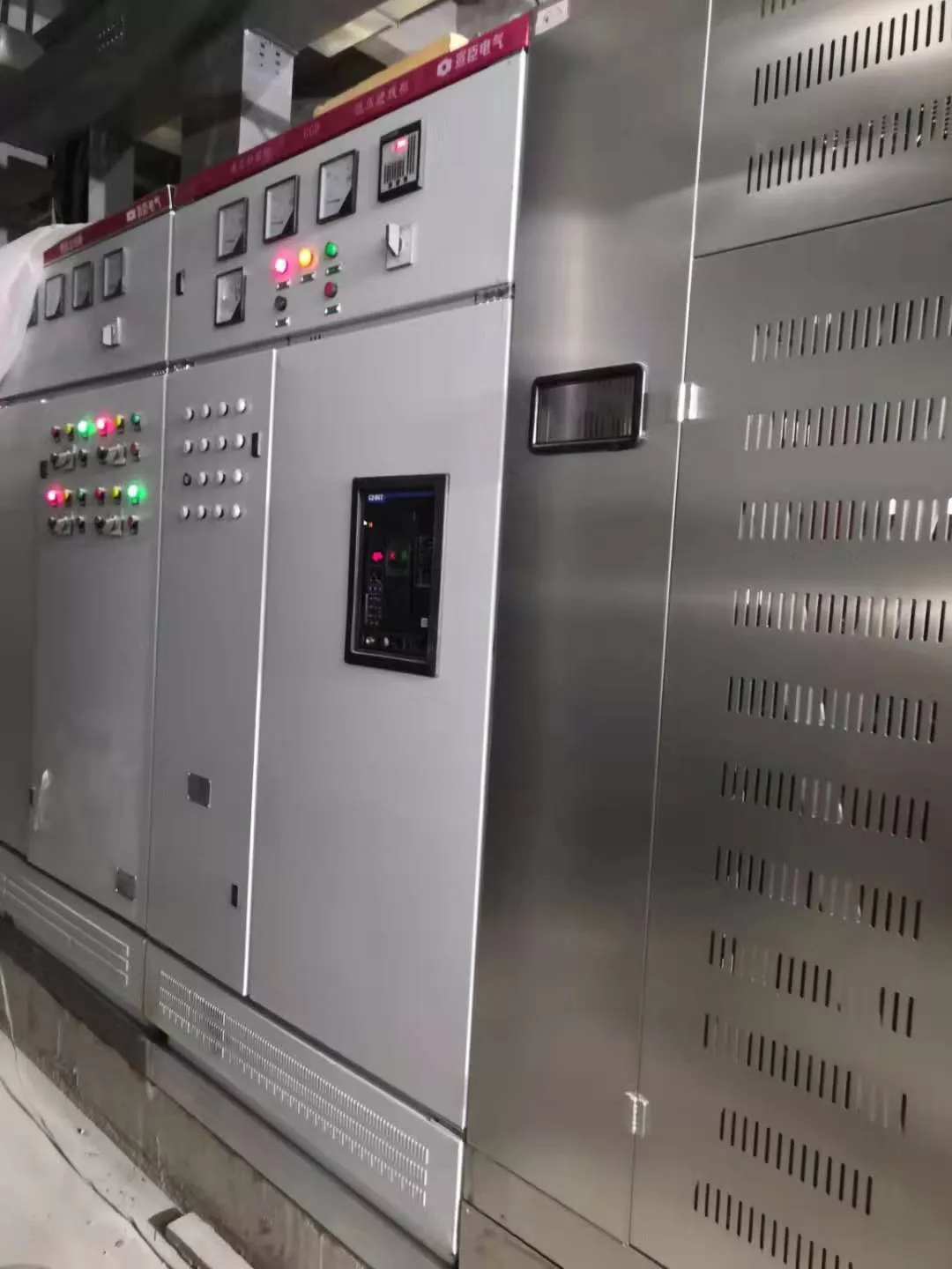 Solid electric heat storage equipment